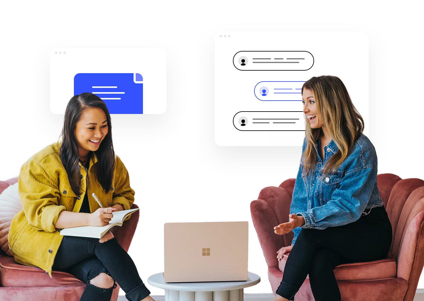 Dos personas conversando y tomando notas durante una sesión de trabajo